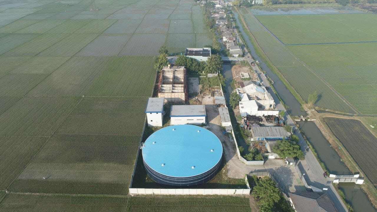 Sistem pengolahan air industri menggunakan membran reverse osmosis